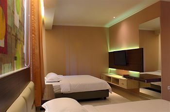 De'Corner Guest House Маланг Екстериор снимка